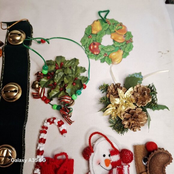 Vintage Christmas Ornaments Set Of 18 With Santa Bells Stockings & Wooden Decora - Picture 10 of 10